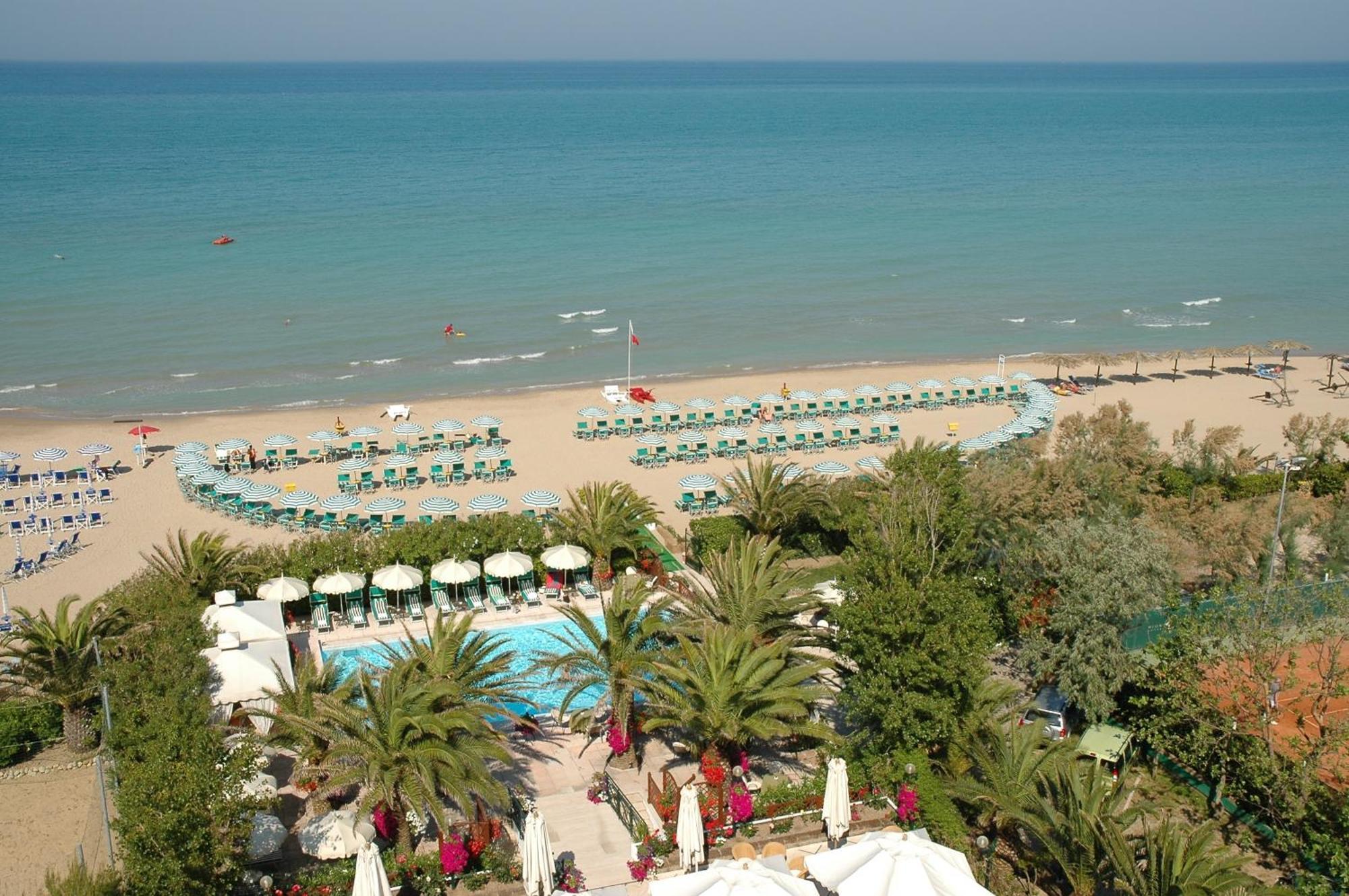 Hotel Mion Charme & Relax Silvi Marina Exterior photo